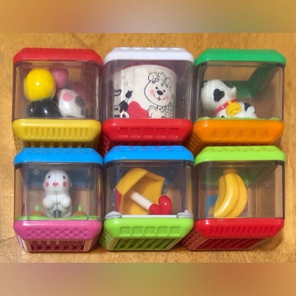 6 Vintage Fisher Price Peek-A-Boo Blocks. 4 Animals, Umbrella & Bananas. Set #5. - Picture 2 of 9